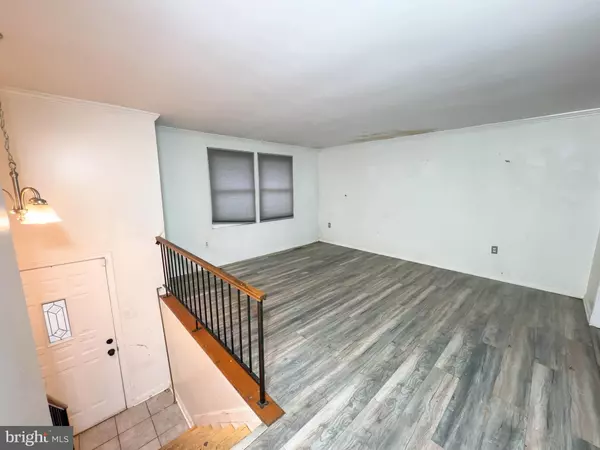 Clinton, MD 20735,12604 APPLECROSS DR