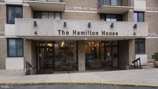 Rockville, MD 20850,4 MONROE ST #4-809