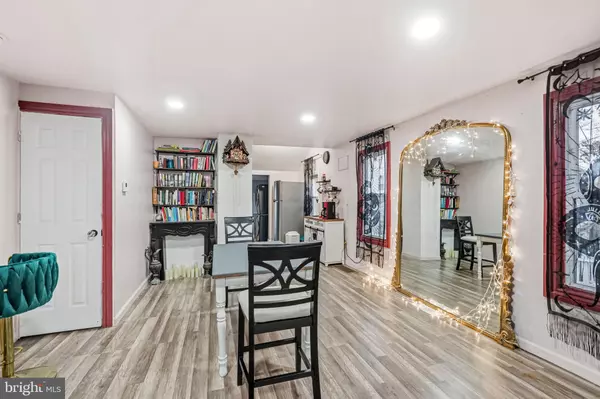 Pitman, NJ 08071,186 SOUTHWEST AVE