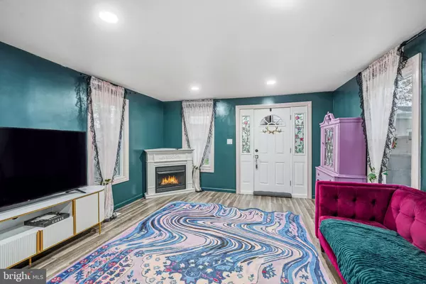 Pitman, NJ 08071,186 SOUTHWEST AVE