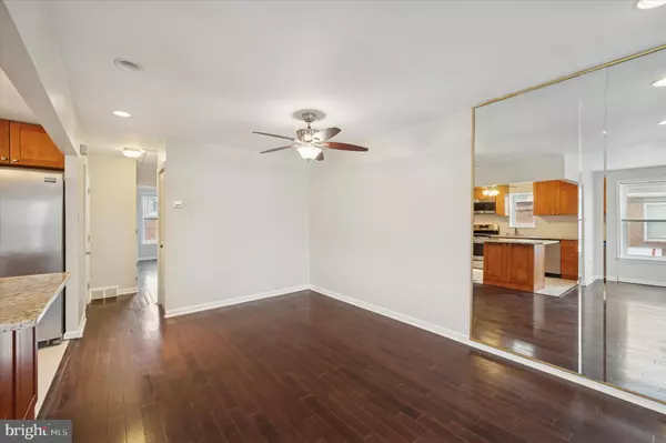 Philadelphia, PA 19153,7608 DICKS AVE