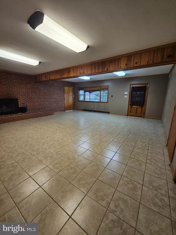 Front Royal, VA 22630,615 VILLA AVE #B