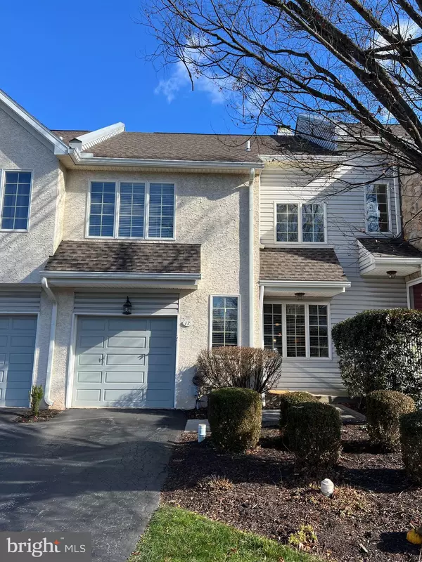 17 BUTTONWOOD DR, Exton, PA 19341