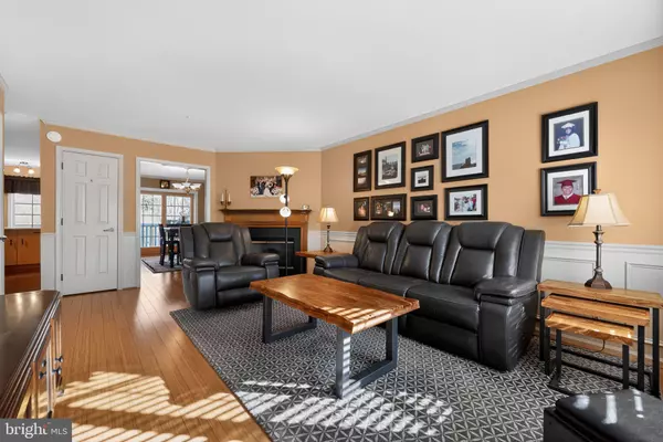 Exton, PA 19341,17 BUTTONWOOD DR