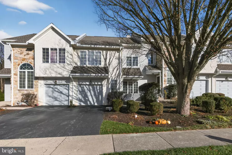 17 BUTTONWOOD DR, Exton, PA 19341