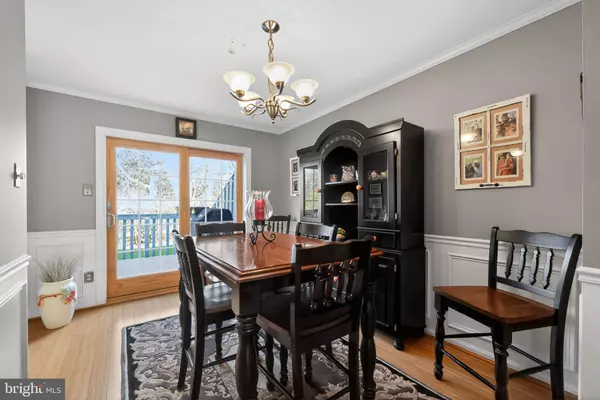 Exton, PA 19341,17 BUTTONWOOD DR