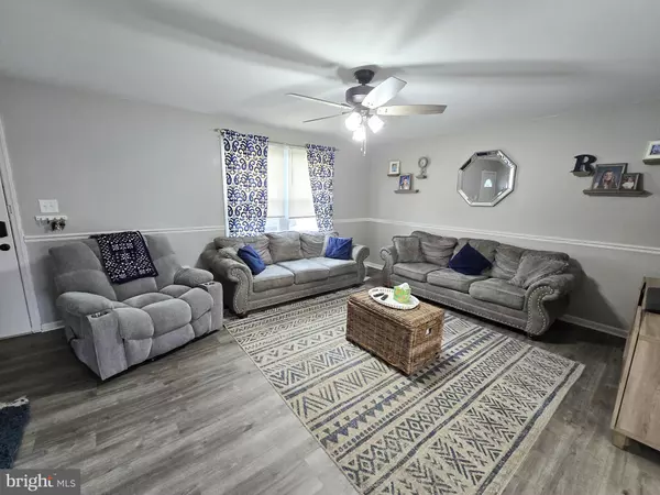 Bear, DE 19701,1 SILKTREE CT