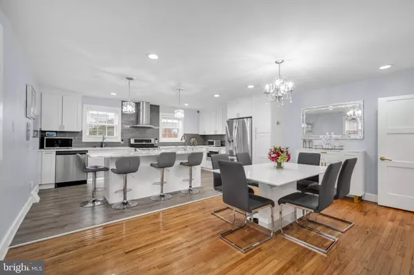 Philadelphia, PA 19116,370 SELMA ST