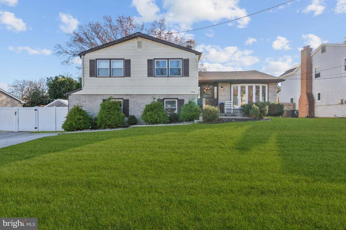 Cherry Hill, NJ 08002,312 MONMOUTH DRIVE