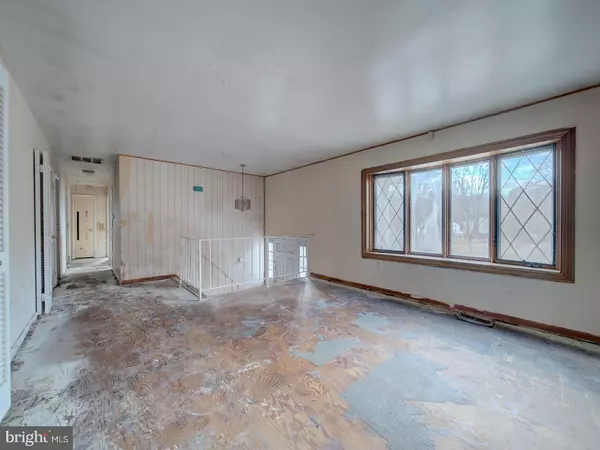 Upper Marlboro, MD 20772,17211 USHER PL