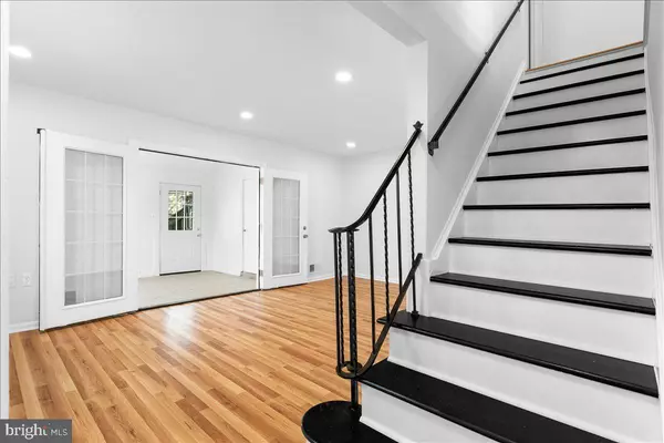 Leesburg, VA 20175,239 NOTTOWAY ST SE