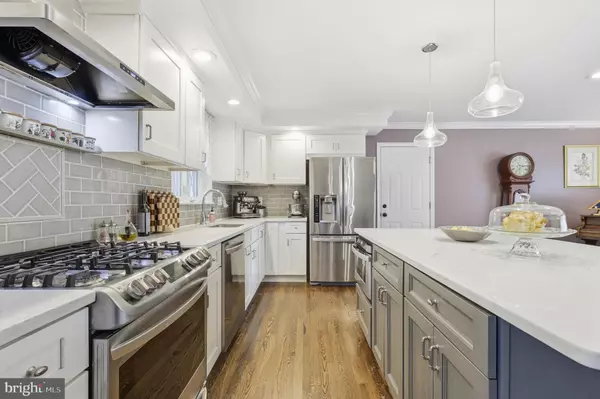 Olney, MD 20832,5 ROSENEATH CT