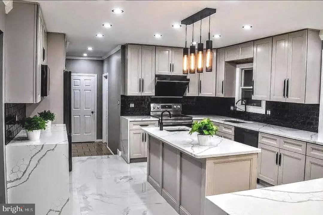 Jamison, PA 18929,2198 CAMBRIDGE CIR