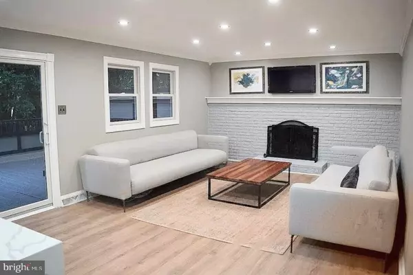 Jamison, PA 18929,2198 CAMBRIDGE CIR