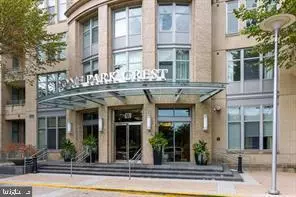 Mclean, VA 22102,8220 CRESTWOOD HEIGHTS DR #617