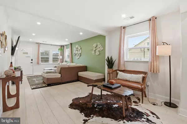 Falls Church, VA 22042,7024 LEE PARK CT