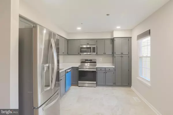 Laurel, MD 20708,12304 SEA PEARL CT