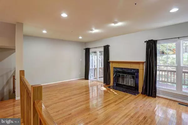 Laurel, MD 20708,12304 SEA PEARL CT