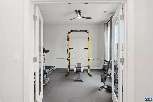 Crozet, VA 22932,5428 GOLF DR