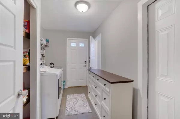 York, PA 17402,417 RUSHMORE DR