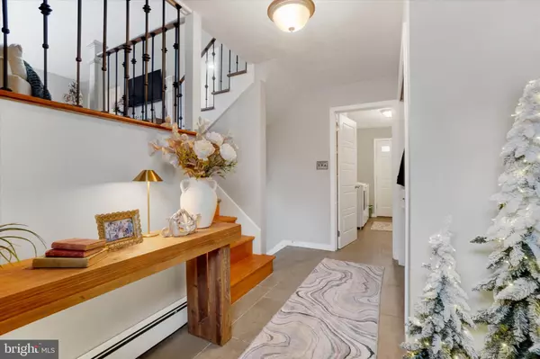 York, PA 17402,417 RUSHMORE DR