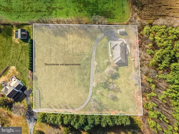 New Market, VA 22844,948 BATTLEFIELD BLUFF DR