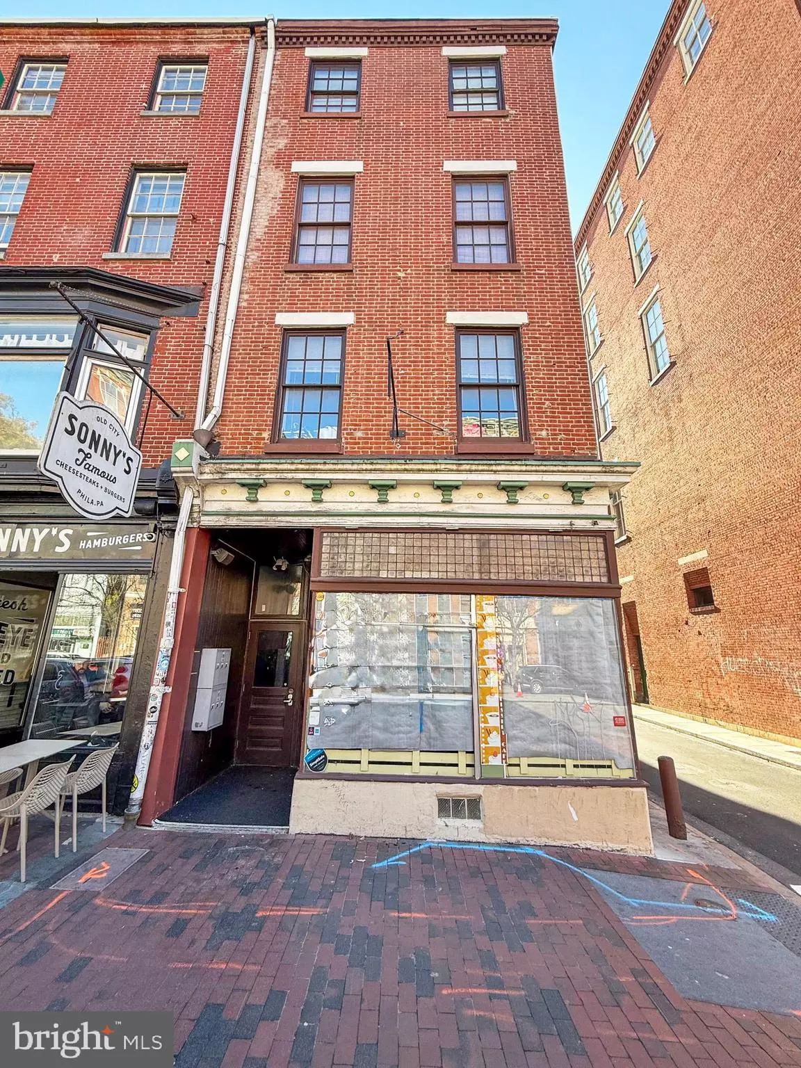 Philadelphia, PA 19106,230 MARKET ST #4