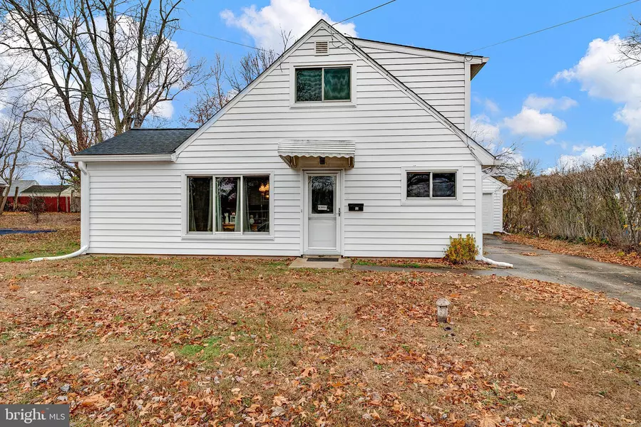 51 FARRELL AVE, Ewing, NJ 08628