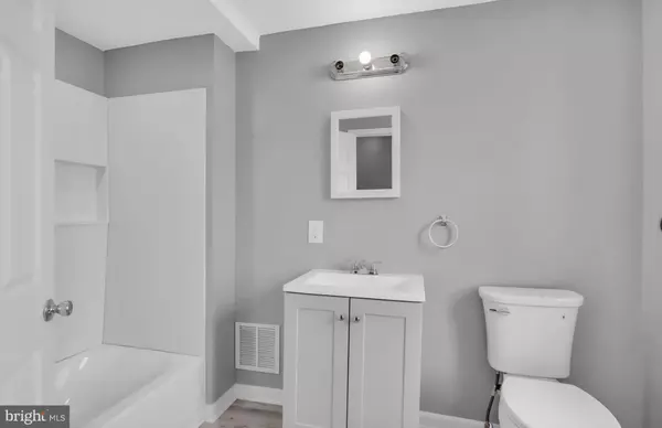 Gloucester City, NJ 08030,407 POWELL ST