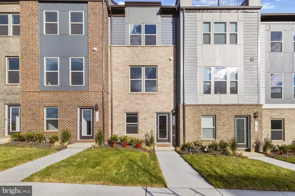 Manassas, VA 20109,8875 CURIE ST