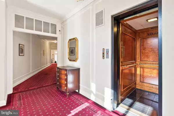 Baltimore, MD 21218,3405 GREENWAY #406