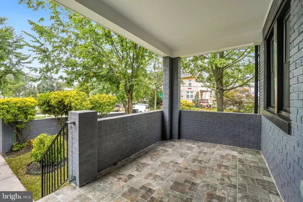 Washington, DC 20011,461 DELAFIELD PL NW