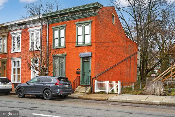 Carlisle, PA 17013,110 S BEDFORD ST