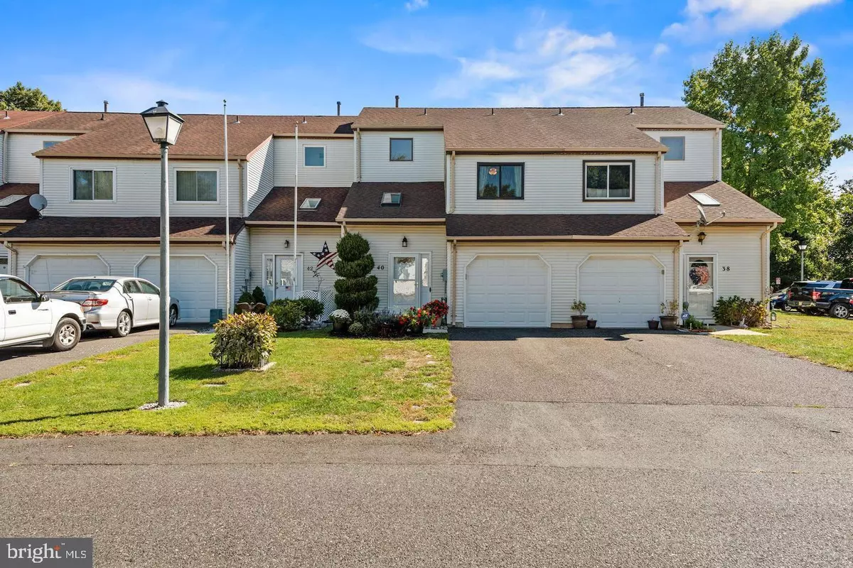 Lumberton, NJ 08048,40 SAFFRON DR