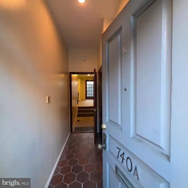 Philadelphia, PA 19147,740 E PASSYUNK AVE #A