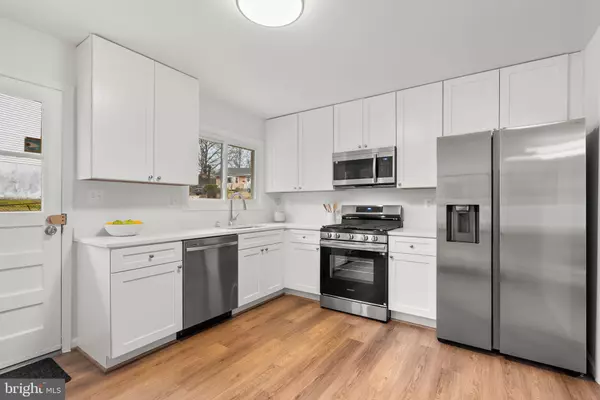 Oxon Hill, MD 20745,5513 HELMONT DR