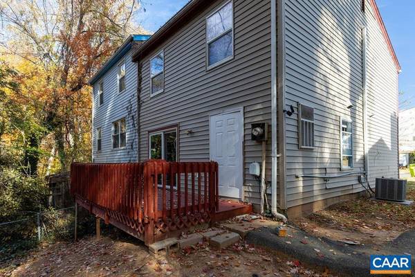 Charlottesville, VA 22903,904 ROCK CREEK DR