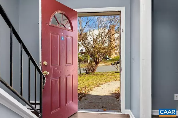 Charlottesville, VA 22903,904 ROCK CREEK DR