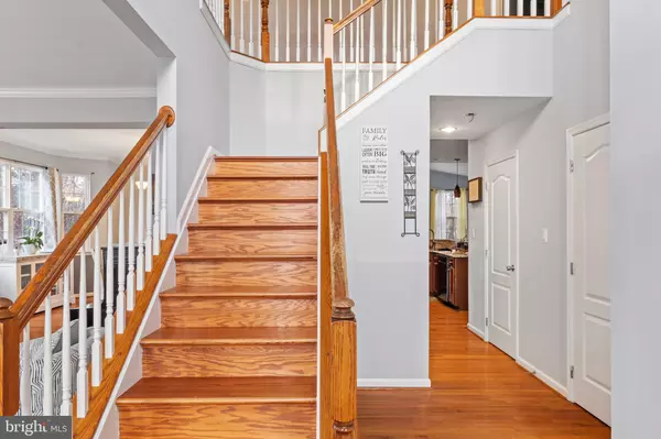 Glen Burnie, MD 21060,6949 HERITAGE XING