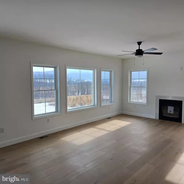 Halifax, PA 00000,14 JESSE LN