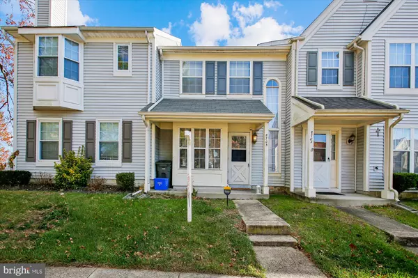 8703 VILLAGE GREEN CT, Alexandria, VA 22309