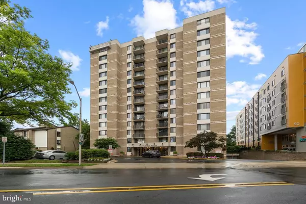 Rockville, MD 20850,4 MONROE ST #802