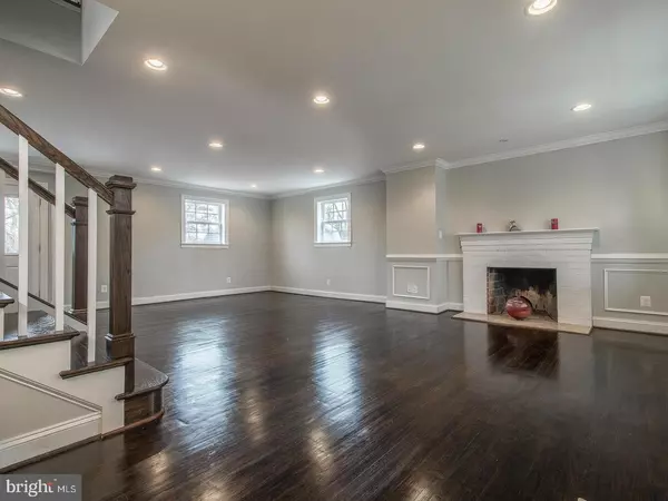 Bethesda, MD 20817,9919 MAYFIELD DR