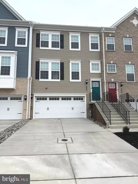 1755 WATER CROSSING RD, Baltimore, MD 21208