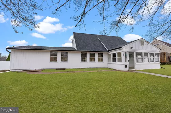 Levittown, PA 19054,64 VIVIDLEAF LN