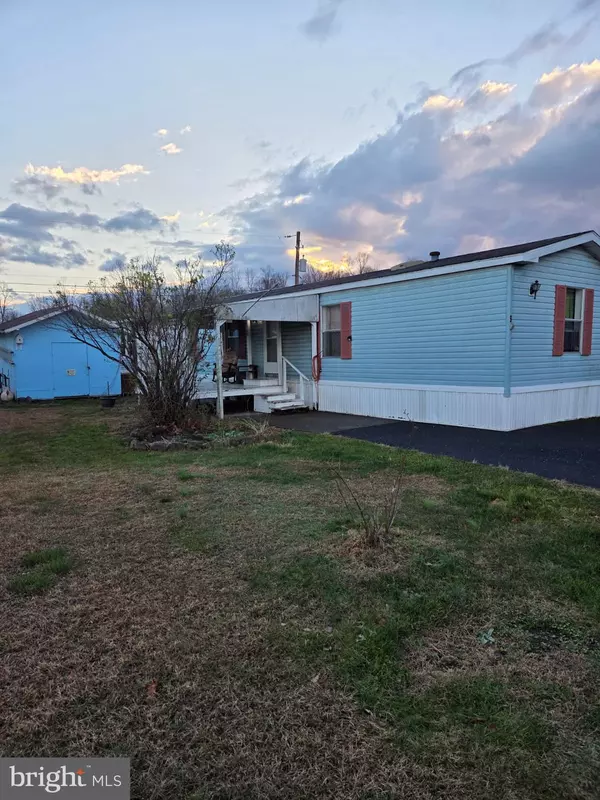 9 KYRA BLVD, New Bloomfield, PA 17068