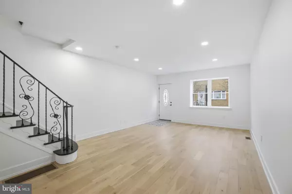 Philadelphia, PA 19148,1022 MCKEAN ST