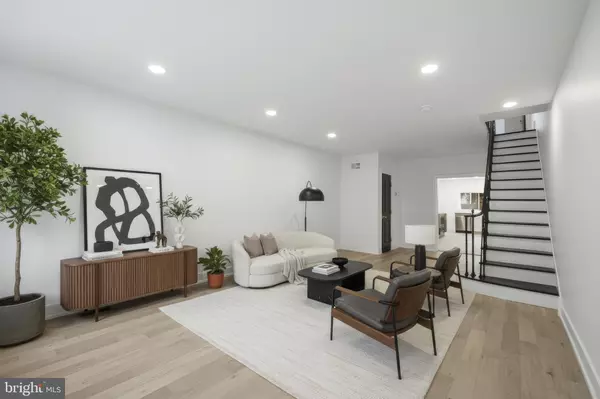 Philadelphia, PA 19148,1022 MCKEAN ST