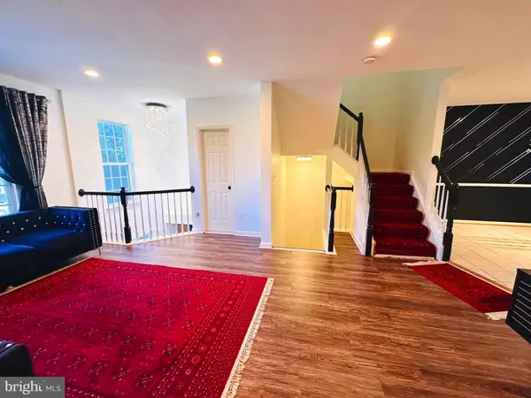 Chantilly, VA 20152,43005 BEACHALL ST