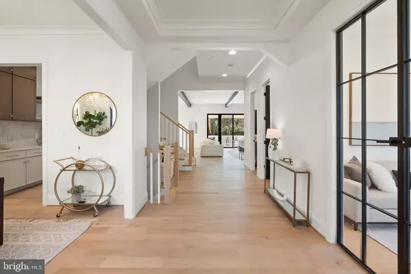 Bethesda, MD 20816,5804 RIDGEFIELD RD